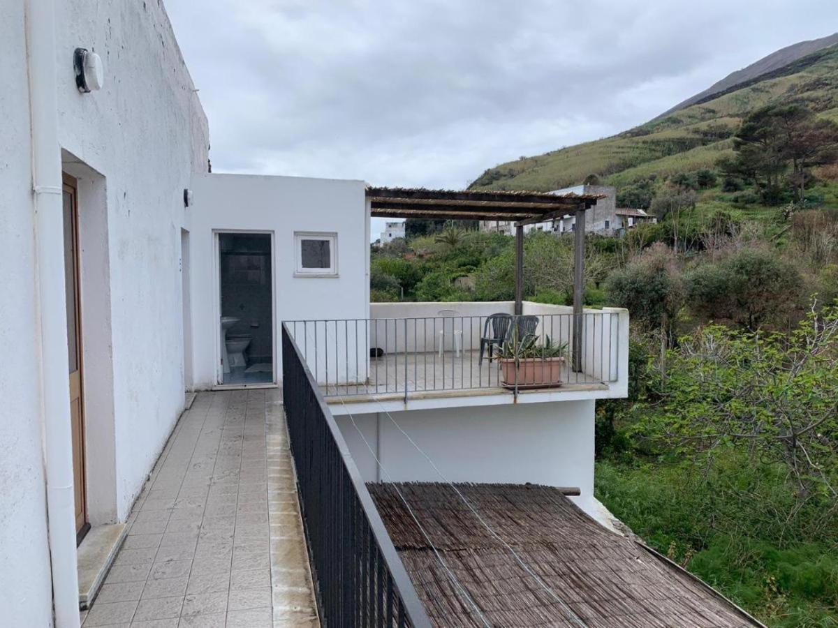 Case La Pergola Stromboli Exterior foto