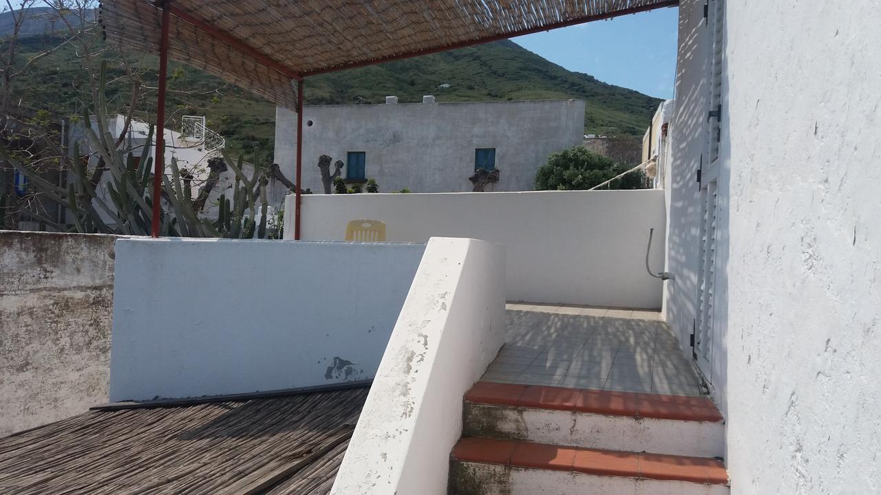 Case La Pergola Stromboli Exterior foto